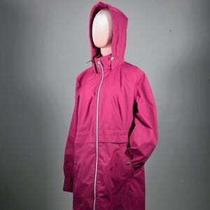 NWT Vince Camuto rain jacket -large